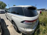 Used 2020 Lincoln Aviator Reserve w/ Equipment Group 202A image 4