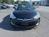 Used 2013 Hyundai Veloster w/ Style Pkg image 2