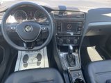 Used 2020 Volkswagen Golf 4-Door image 3