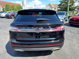 Used 2022 Lincoln Nautilus FWD w/ Premium Package image 4