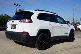 Used 2023 Jeep Cherokee Altitude Lux image 4