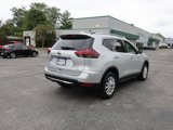 Used 2018 Nissan Rogue SV image 5
