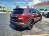 Used 2011 Kia Sorento EX image 5