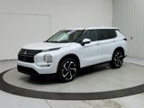 Used 2022 Mitsubishi Outlander ES image 3