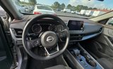 Used 2023 Nissan Rogue SV image 4