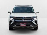 Used 2022 Volkswagen Taos SE image 2
