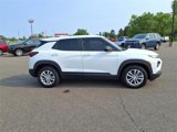 Used 2023 Chevrolet TrailBlazer LS image 2
