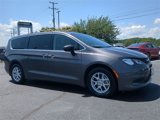 Used 2022 Chrysler Voyager LX image 2