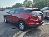 Used 2024 GMC Terrain SLE image 3