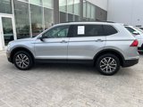Certified 2020 Volkswagen Tiguan SE image 3