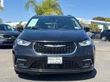 Used 2022 Chrysler Pacifica Touring-L image 5