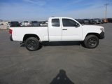 Used 2017 Toyota Tacoma SR image 2