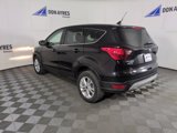 Used 2019 Ford Escape SE image 3