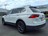 Certified 2022 Volkswagen Tiguan SE image 4