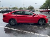 Used 2019 Volkswagen Jetta SE image 2