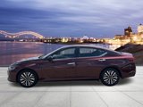 Used 2024 Nissan Altima 2.5 SV image 2
