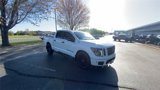 Used 2019 Nissan Titan SV w/ SV Convenience Package image 2