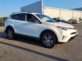 Used 2017 Toyota RAV4 LE image 2
