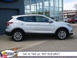 Used 2021 Nissan Rogue Sport S image 2