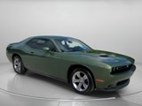 Used 2019 Dodge Challenger SXT image 2