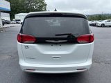 Used 2023 Chrysler Voyager LX image 4