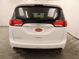 Used 2018 Chrysler Pacifica Touring-L image 5