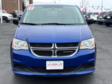 Used 2018 Dodge Grand Caravan SE w/ UConnect Hands-Free Group image 2