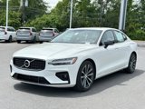 Certified 2022 Volvo S60 B5 Momentum w/ Premium Package image 3