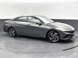 New 2025 Hyundai Elantra SEL image 3