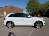 Used 2012 Audi Q5 3.2 Premium Plus w/ Audi MMI Navigation Plus Pkg image 2