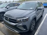 Certified 2024 Volkswagen Taos SE w/ Panoramic Sunroof Package image 2