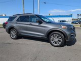 Used 2023 Ford Explorer XLT w/ Equipment Group 202A image 2
