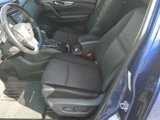 Used 2017 Nissan Rogue SV image 5