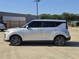 Certified 2021 Kia Soul S image 4