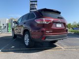 Used 2015 Toyota Highlander LE image 3