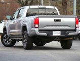 Used 2016 Toyota Tacoma TRD Sport image 3