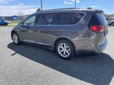 Used 2017 Chrysler Pacifica Touring-L Plus w/ Tire & Wheel Group image 4