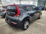 Used 2022 Kia Soul LX image 3