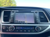 Used 2016 Toyota Highlander XLE image 5