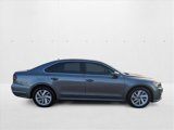 Used 2018 Volkswagen Passat 2.0T SE image 4