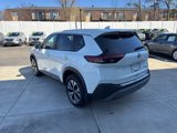 Used 2022 Nissan Rogue SV image 4