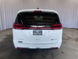 Used 2023 Chrysler Pacifica Touring-L image 5