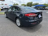 Used 2020 Ford Fusion SE image 4