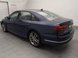 Used 2018 Volkswagen Passat 2.0T R-Line w/ R-Line Lighting Package image 3