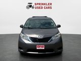 Used 2014 Toyota Sienna LE image 2
