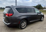 Used 2017 Chrysler Pacifica Limited w/ UConnect Theater Package image 3