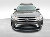Used 2017 Toyota Highlander XLE image 3