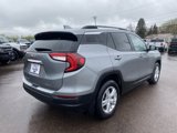 Used 2023 GMC Terrain SLE w/ Driver Convenience Package image 5