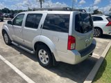 Used 2012 Nissan Pathfinder SV image 4
