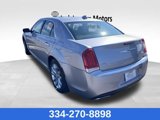 Used 2017 Chrysler 300 C image 4